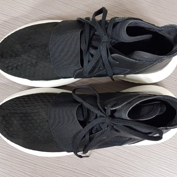 Adidas Tubular Defiant Sneaker Black Womens Size 7 - Picture 8 of 12